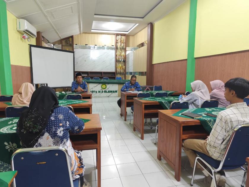 Rakor Kelas Unggulan MTs Negeri 3 Sleman Perkuat Evaluasi Pembelajaran