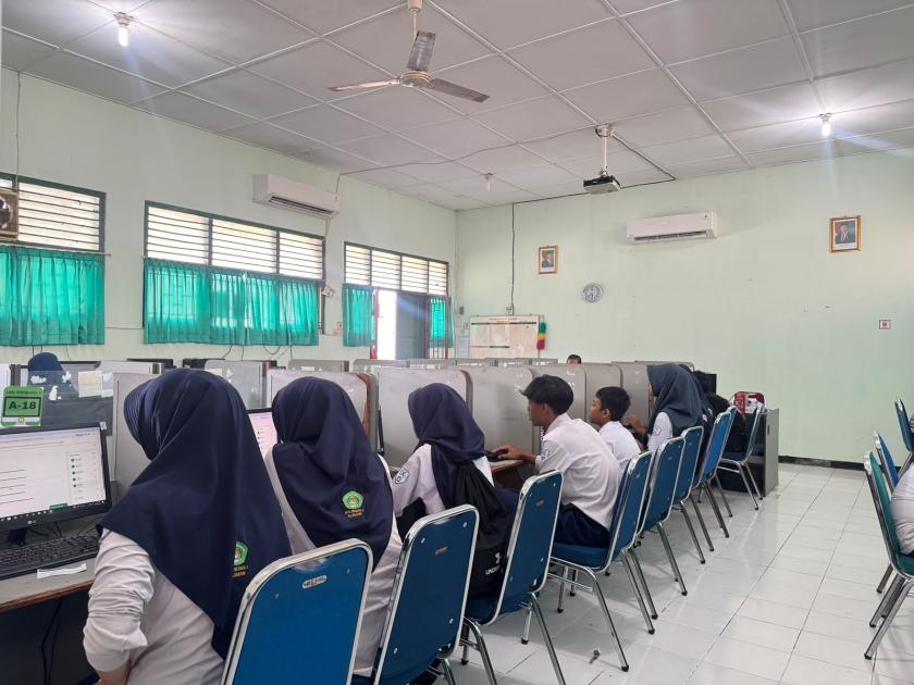 Uji Logika Mengasah Angka, Sesi Perdana Pemantapan TKA/TKA-D MTsN 3 Sleman Berjalan Sukses Tanpa Kendala