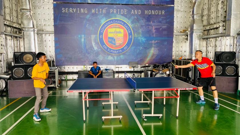 Atlet Tenis Meja Andalan MTsN 3 Sleman Tantang Atlet KOARMADA II dalam Pertandingan Persahabatan