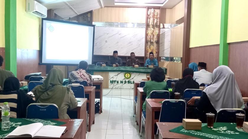 Persiapkan Studi Wisata, MTs Negeri 3 Sleman Lakukan Rapat Koordinasi Bersama