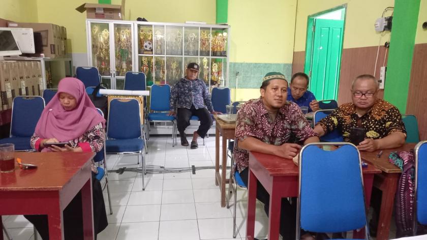 Seksi Perlengkapan PKM MTs Kab. Sleman Tahun 2024 Adakan Rapat Koordinasi 