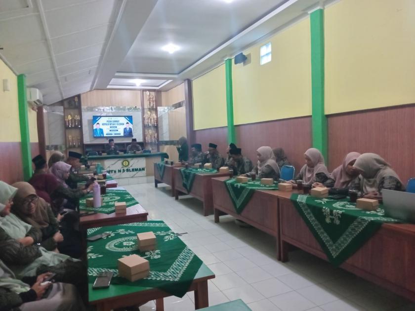 MTsN 3 Sleman Gelar Sertijab Kepala: Suwardi, S.S, M.Pd. Serahkan Kepemimpinan kepada Syamsul Arifin, S.Ag