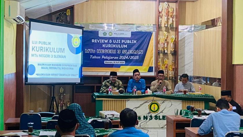 Wujudkan Pendidikan Bermutu, MTsN 3 Sleman Gelar Uji Publik Kurikulum