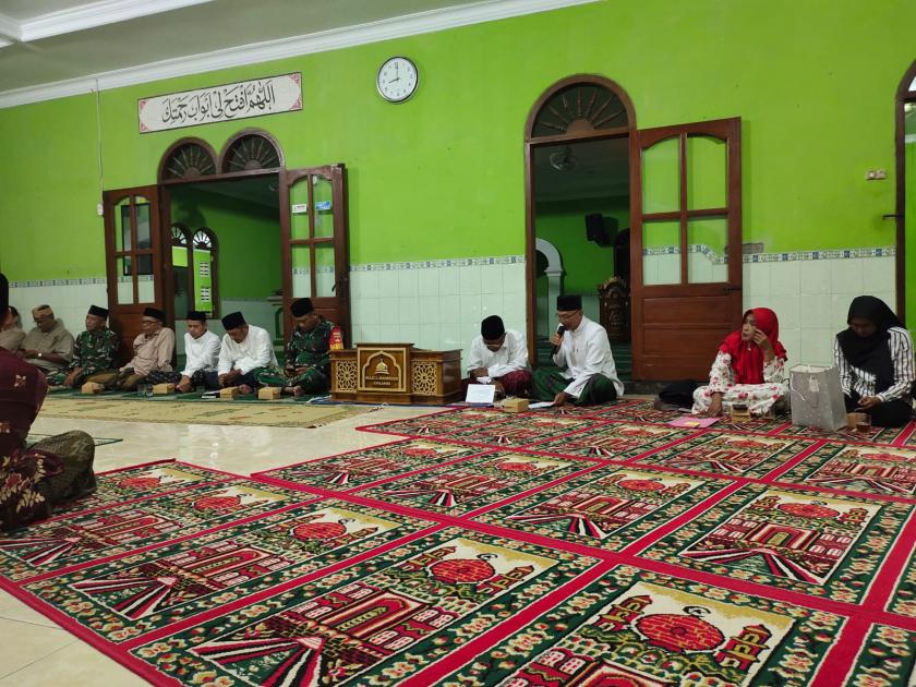 Jalin Ukhuwah Islamiyah, Kepala MTs N 3 Sleman Aktif Tarawih Keliling Bersama Kontingen Kapanewon