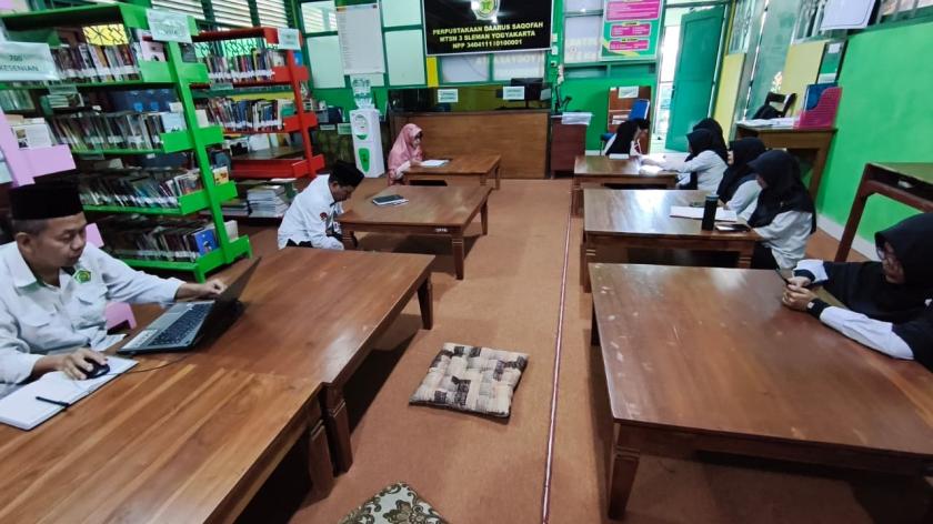 Persiapkan Menyambut Studi Tiru MTsN 4 Sleman, Perpustakaan MTsN 3 Sleman Gelar Rakor