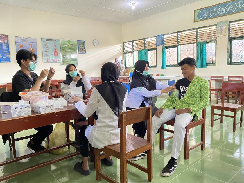 Siswa MTsN 3 Sleman Laksanakan Vaksinasi Japanese Encephalitis