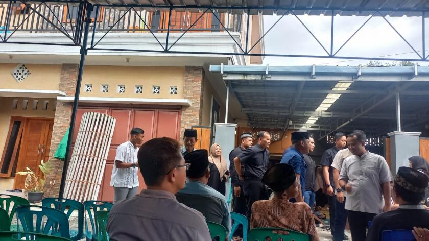 Ketika Duka Menyapa, MTsN 3 Sleman Hadir Menguatkan