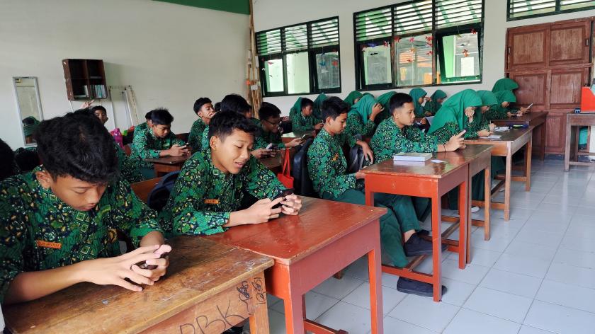 ALN Hari Keempat, Siswa MTs Negeri 3 Sleman Tak Surut Semangat