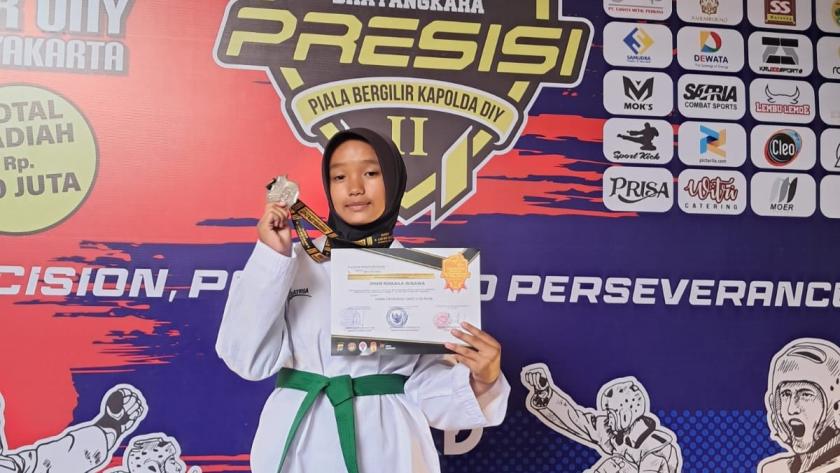 Siswi MTsN 3 Sleman sabet perak Kyorugi Cadet U55 Kg Putri Kejuaraan Bhayangkara Presisi II 2024