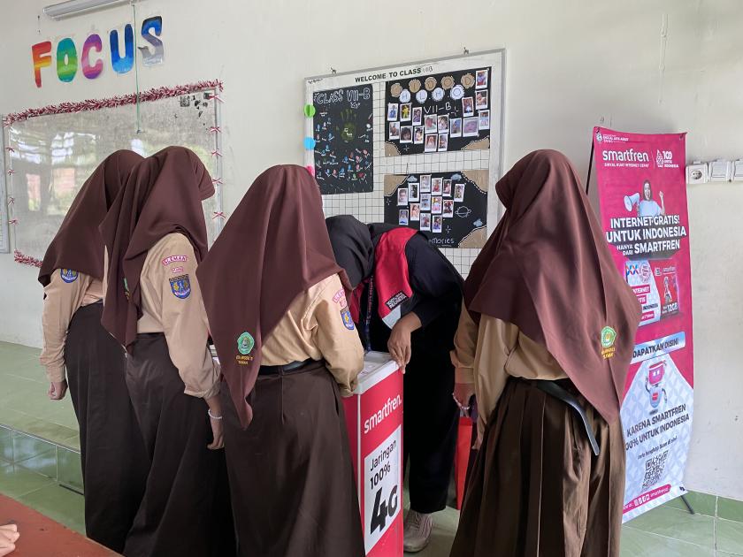 Bersama Smartfren, Ratusan Siswa MTs Negeri 3 Sleman Dapat Kuota Gratis