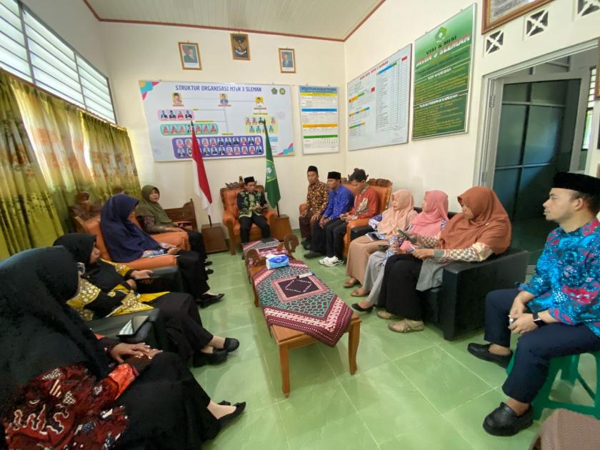 Sambut Generasi Berprestasi, Panitia PPDB Jalur Prestasi MTs Negeri 3 Sleman Adakan Koordinasi