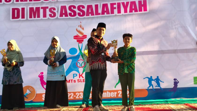 Zhendy Afriansyah Herfesa Raih Juara 1 Catur Putra pada PKM 2026