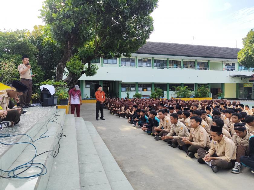 MTs N 3 Sleman Berikan Pembinaan Ketertiban Siswa