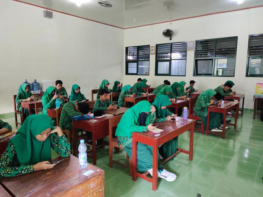 Hari Keenam ASAT di MTs Negeri 3 Sleman: Ujian Berjalan Lancar dan Terkendali