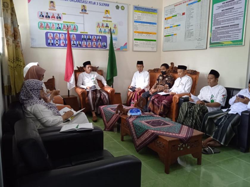 MTsN 3 Sleman Bentuk Panitia dan Lakukan Kordinasi Siapkan Acara Lanjutan Peringatan HSN 2025