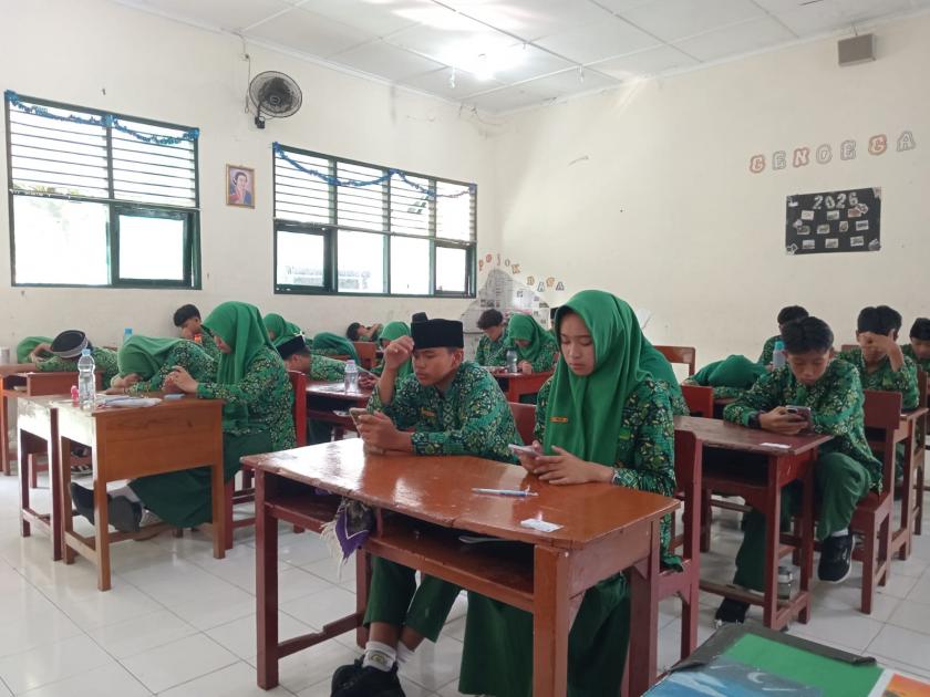 ASAT Hari Ketiga di MTs Negeri 3 Sleman Berjalan Lancar, Siswa Antusias Kerjakan Ujian