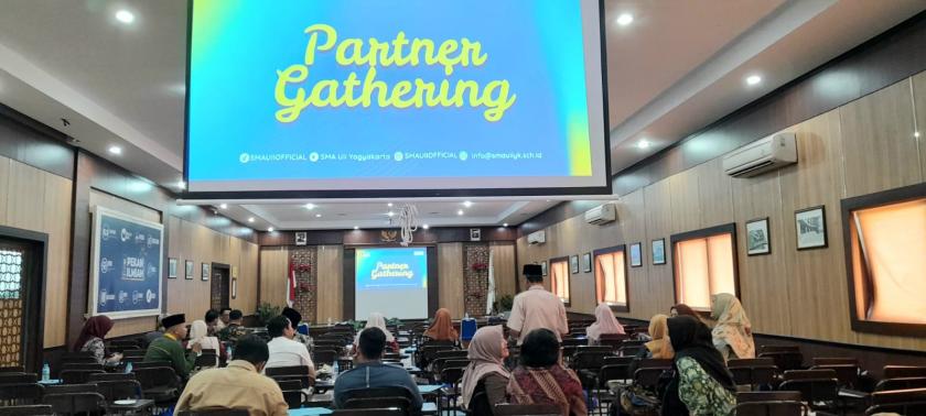 Tambah Wawasan dan semakin solid, Guru BK MTs Negeri 3 Sleman Ikuti Partner Gathering di SMA UII