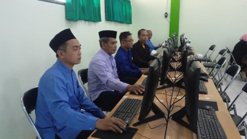 Bekali Keterampilan Digital, MTs Negeri 3 Sleman Kirim Empat P3K Mentoring Kecakapan IT di MAN 2 Sleman