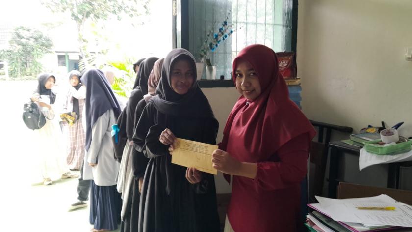 Harlah Berfaedah, MTs Negeri 3 Sleman Tebar Santunan, Genggam Harapan Siswa Yatim dan Piatu