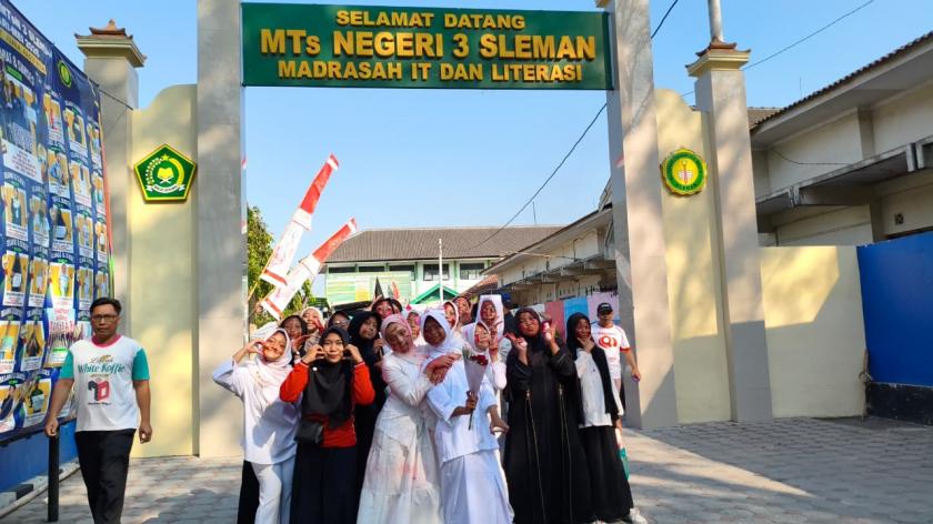 Hantu-Hantu 8D Mengguncang Pawai HUT RI ke-81 MTsN 3 Sleman