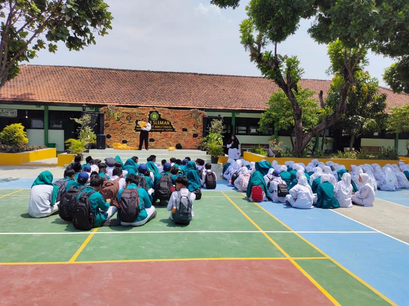 Jelang Keberangkatan Studi Literasi, MTs Negeri 3 Sleman Berikan Pengarahan