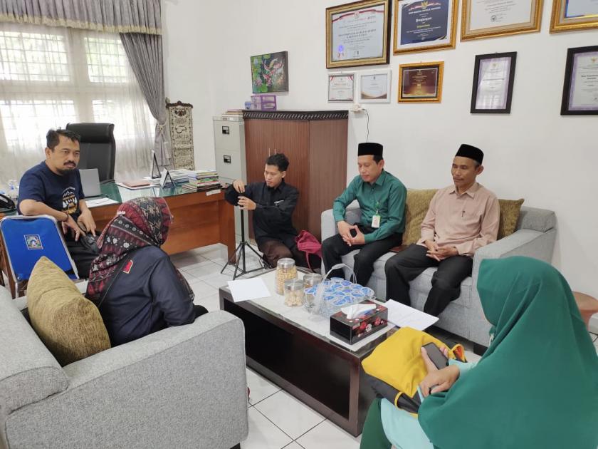 Perpusda Sleman Dukung Pembuatan Video Profil Perpustakaan Daarus Saqofah MTs Negeri 3 Sleman