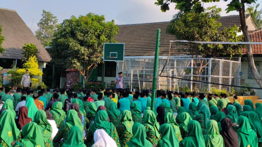 MTsN 3 Sleman Genjot Persentase Pengisian LSBLB, Waka Kurikulum Wajibkan Murid Tuntaskan Tugas Setiap Akhir Pekan