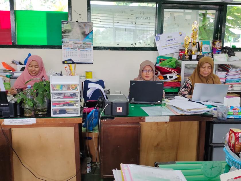 Penasaran, Guru IPA MTs Negeri 3 Sleman Ikuti Asesmen Literasi Sains