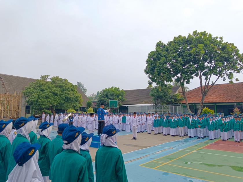 Upacara Peringatan HUT ke-81 Kemerdekaan Republik Indonesia di MTs Negeri 3 Sleman