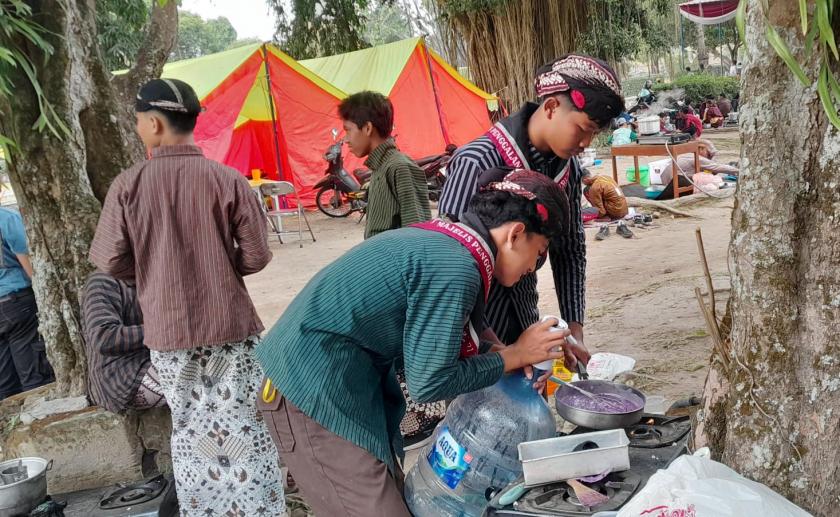 Kompak dan Cekatan, Regu Putra Antaboga MTsN 3 Sleman Unjuk Gigi Dalam Lomba Mengolah Jajanan Ubi