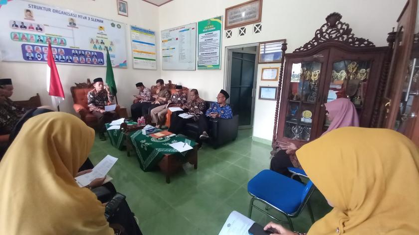 Rancang Target, MTsN 3 Sleman Satukan Langkah, Ukir Jejak Gemilang