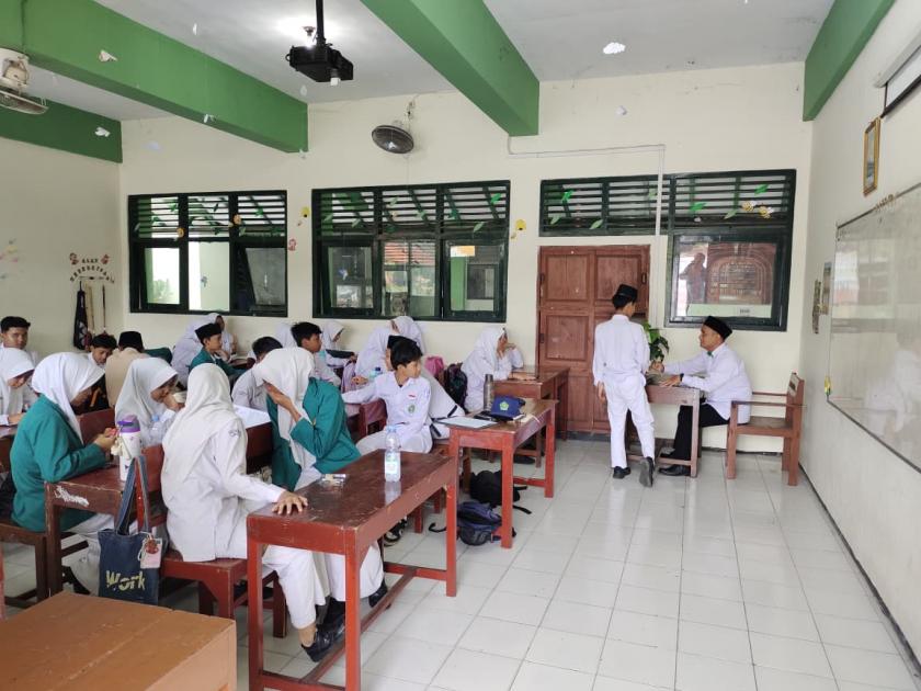 Awali Semester Genap, MTs Negeri 3 Sleman Gelar Perwalian dan Pengembalian Rapor