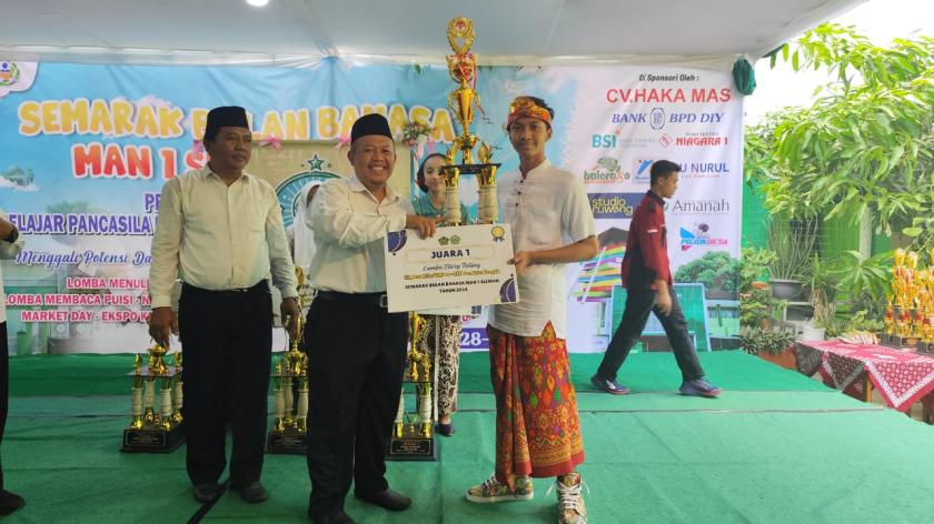 Kembali Torehkan Prestasi, Siswa MTs Negeri 3 Sleman Sabet Juara 1 Lomba Story Telling