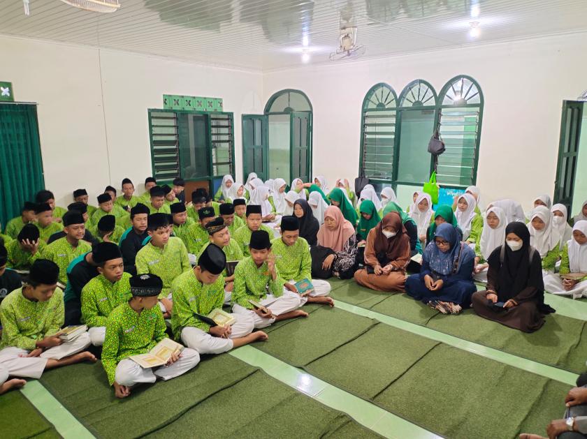 Suasana Syawal, Program Tahfiz MTs Negeri 3 Sleman Adakan Halalbihalal