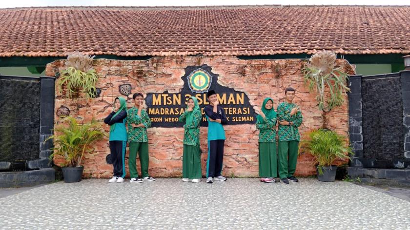 Gladi Bersih Orasi Paslon OSIS 2025/2026 Siap Panaskan Panggung Demokrasi MTs Negeri 3 Sleman