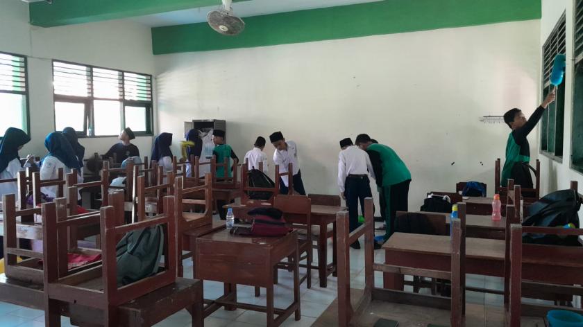 Semangat Bersih dan Sehat Warnai Lomba Kebersihan Kelas MTs N 3 Sleman