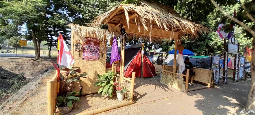 Ciamik dan Etnis, Tenda Regu Antaboga MTsN 3 Sleman Curi Perhatian di Perkamuda