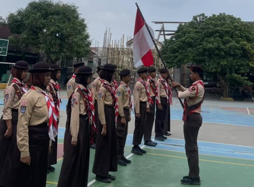 Upacara Pelantikan Pramuka Tingkat Rakit dan Terap MTsN 3 Sleman Berlangsung Khidmat