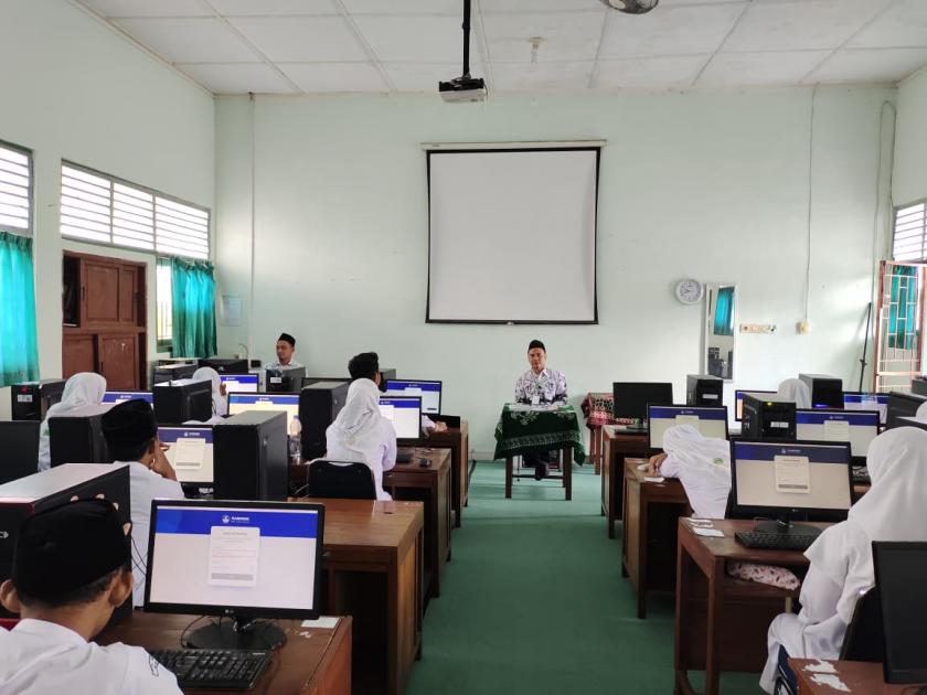 Numerasi dan Survei Lingkungan Belajar Warnai Hari Kedua AN di MTs Negeri 3 Sleman