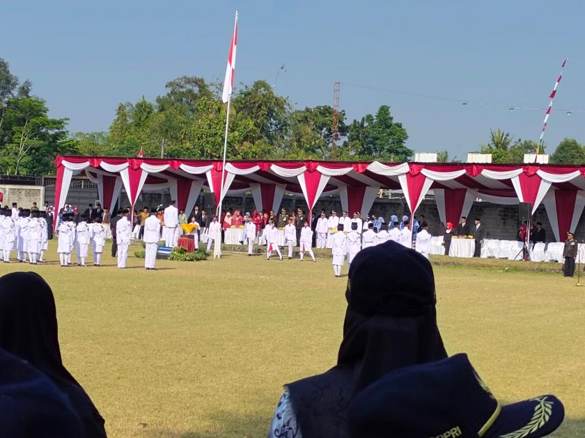 Kepala MTs Negeri 3 Hadiri Upacara HUT RI ke-80 di Kapanewon Ngemplak