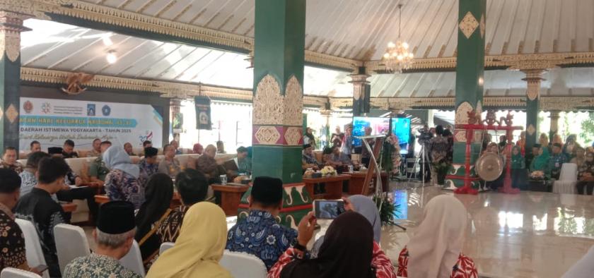 Kepala MTsN 3 Sleman Ikuti  Upacara Peringatan Hari Keluarga Nasional ke-32