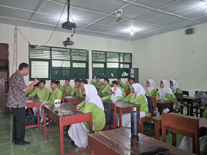 Siap Taklukkan Rumitnya Soal, MTs Negeri 3 Sleman Gelar Sosialisasi TKA Bersama Bimbel 