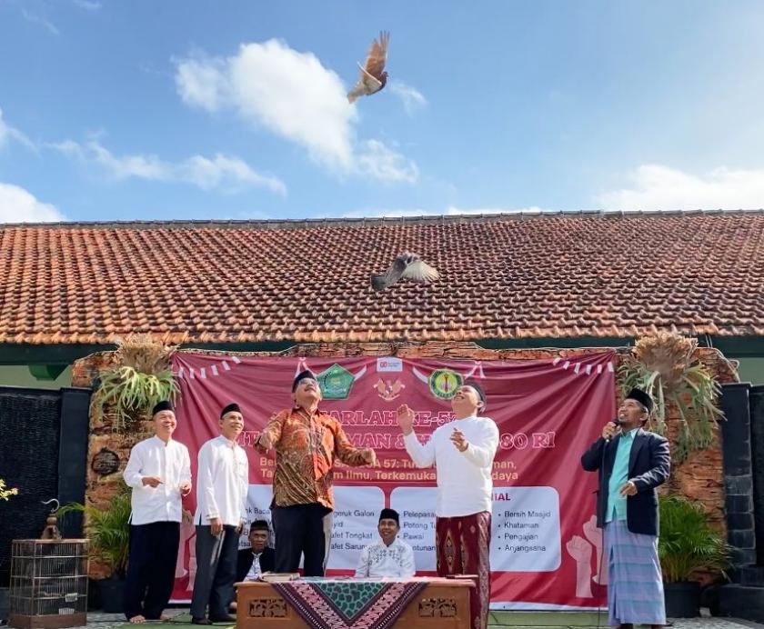Pelepasan Burung Merpati Tandai Puncak Acara Harlah ke-57 MTs Negeri 3 Sleman