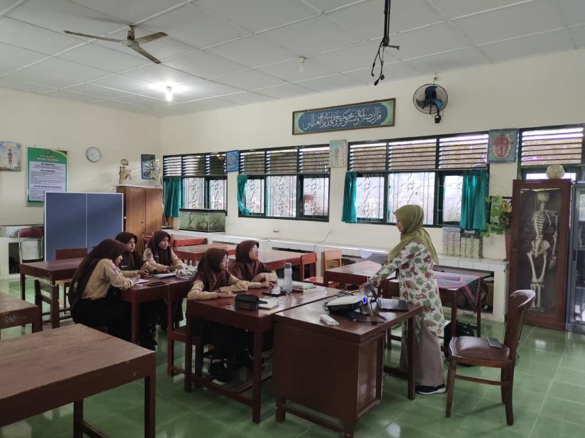 Hari Keempat Bimbingan Intensif IPS Oleh UNY, Ajak Peserta Jelajahi Ilmu Geografi