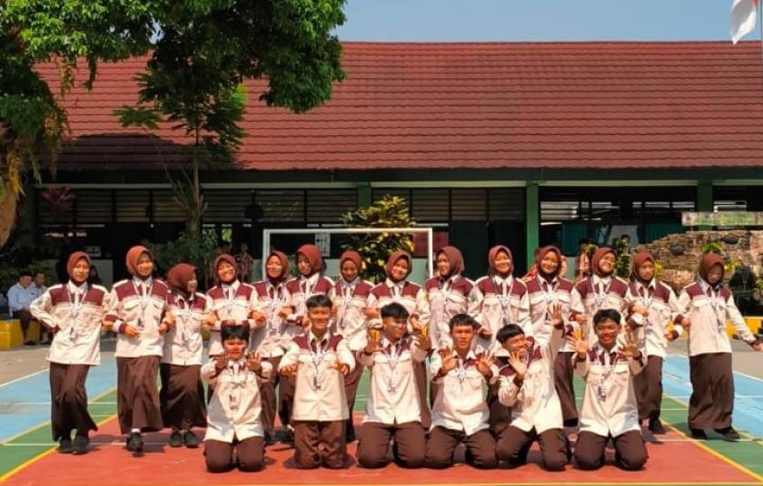 Persiapkan Penampilan Terbaik di MATAMUDA, Para Pengurus OSIS Rajin Berlatih Demos