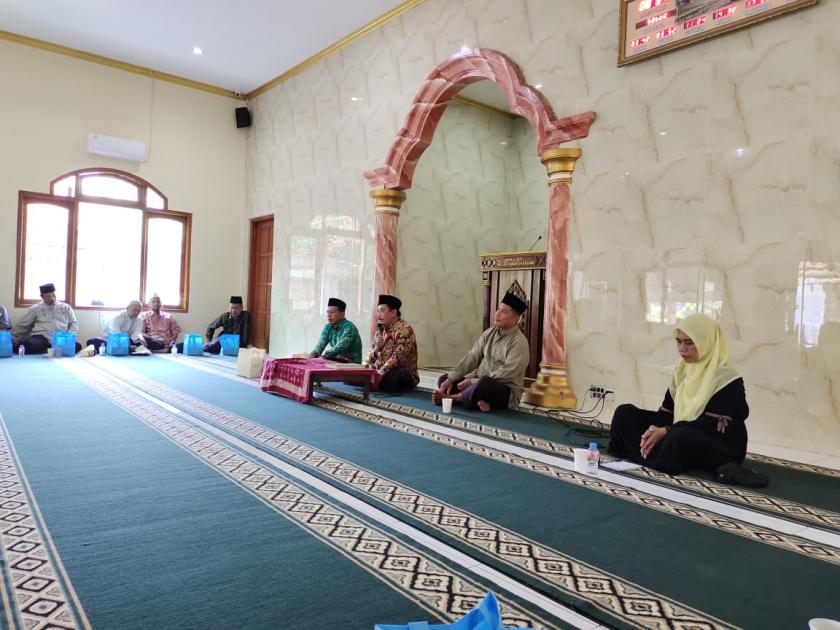 Keluarga Besar MTs Negeri 3 Sleman Gelar Pengajian Rutin di Masjid Ar-Rohman