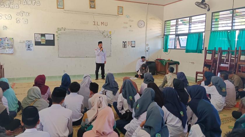 MTs Negeri 3 Sleman Sosialisasikan Beasiswa PIP kepada 77 Siswa dan Orang Tua Penerima